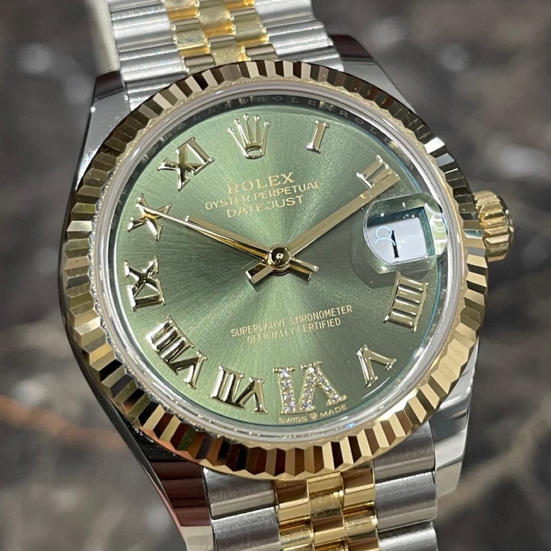 Rolex Datejust 31 Green Dial Yellow Gold Bracelet $18,579.00$ - Winder