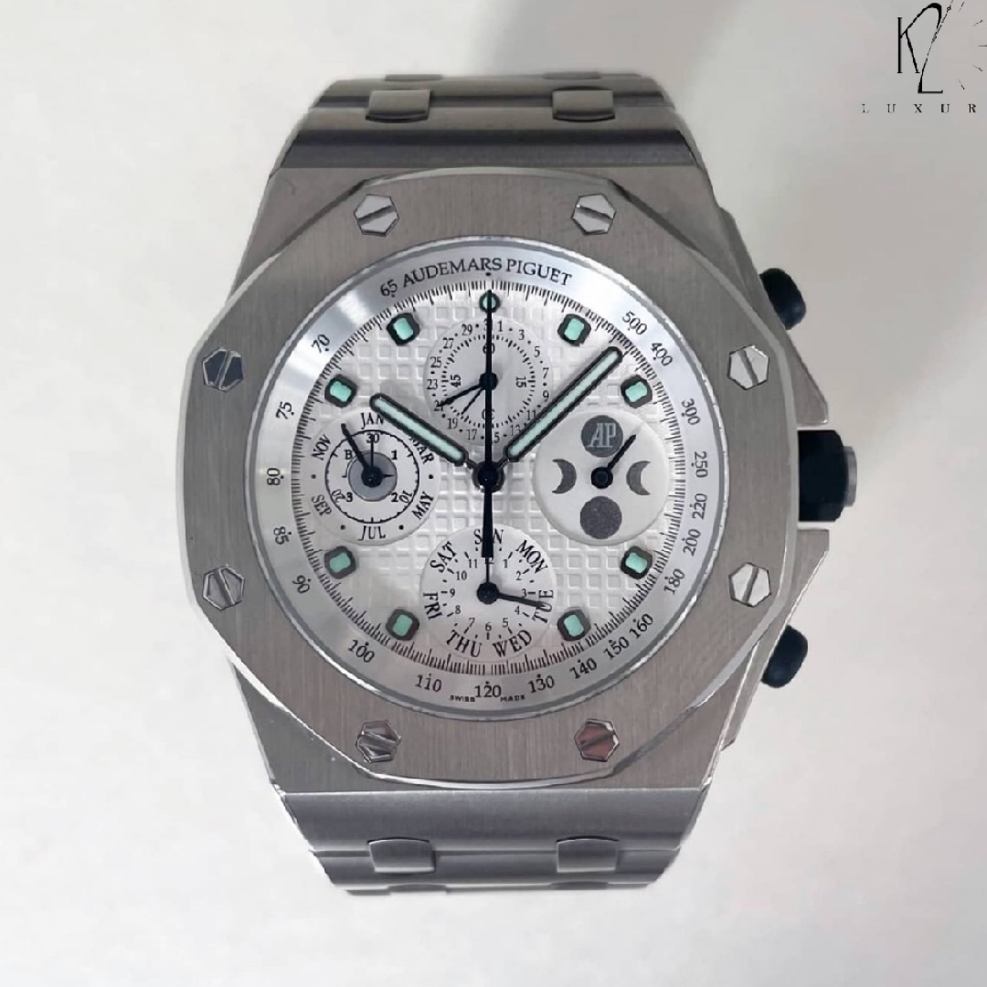 Audemars Piguet Royal Oak Offshore Silver Dial Titanium Bracelet