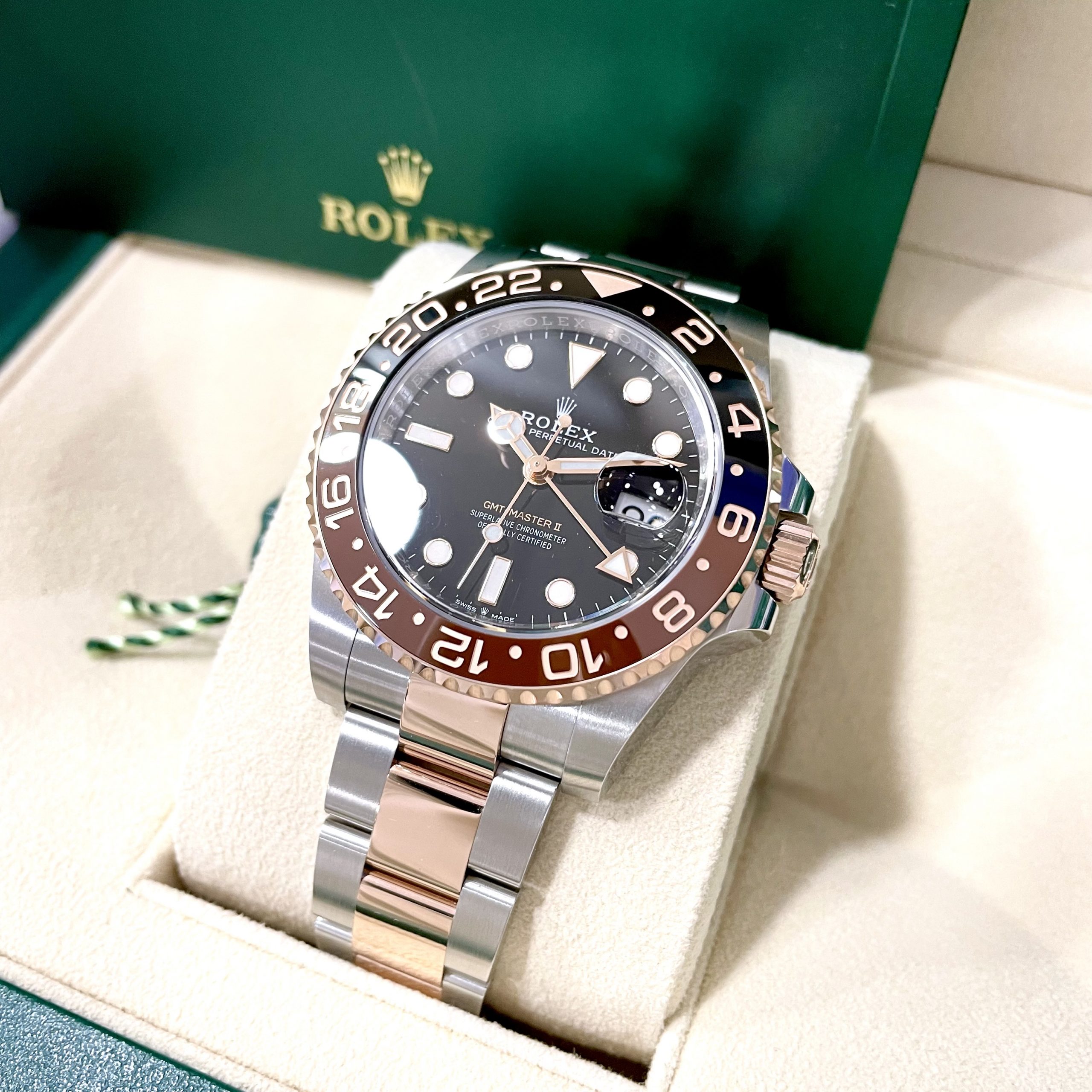 Rolex GMT-Master II Black Dial Rose Gold Bracelet $17,715.27$ - Winder