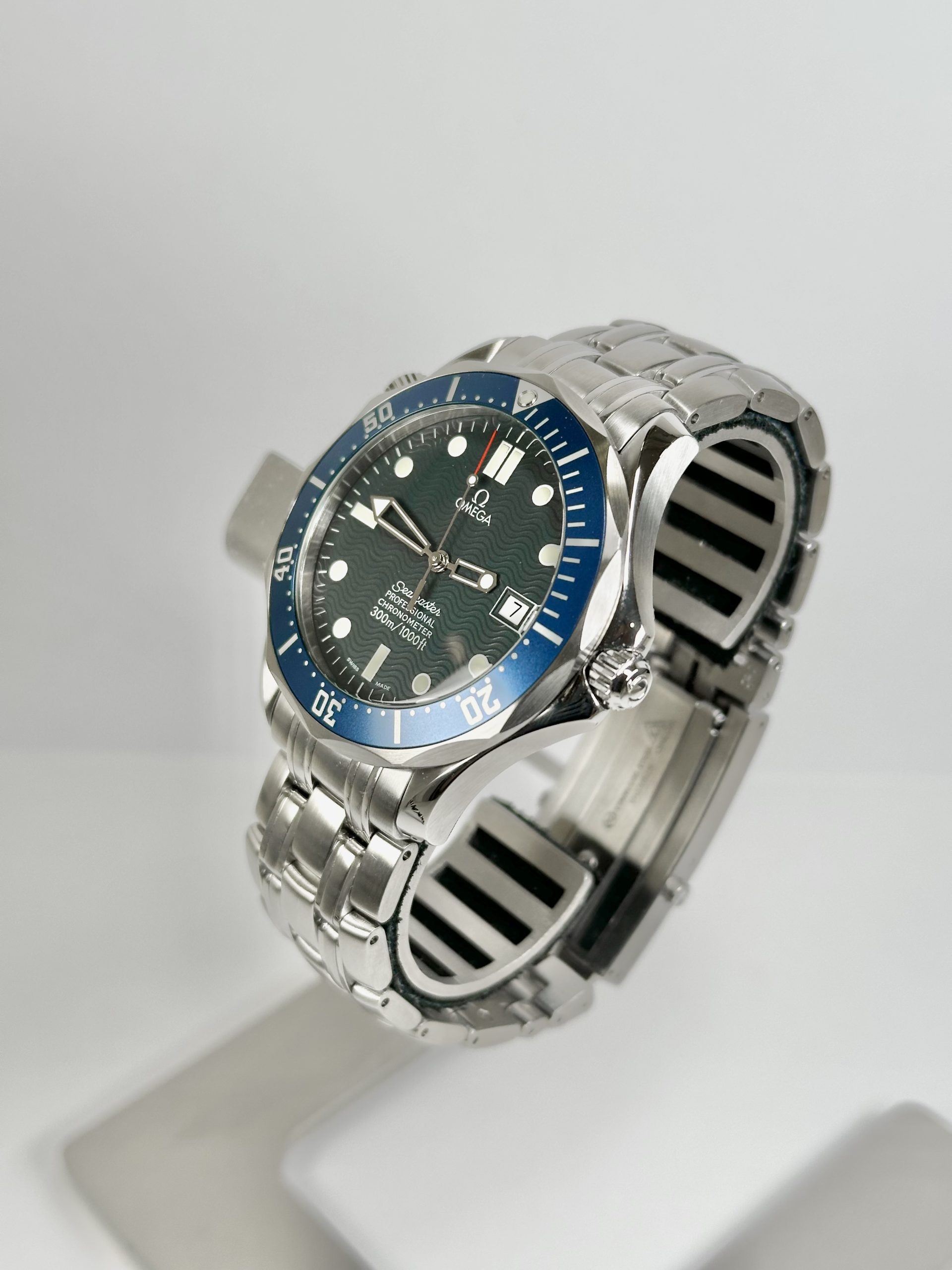 ジャンク品OMEGA Seamaster Professional ブレスレット Omega Seamaster 300 Blue Dial Steel Bracelet $3,757.78$ - Winder