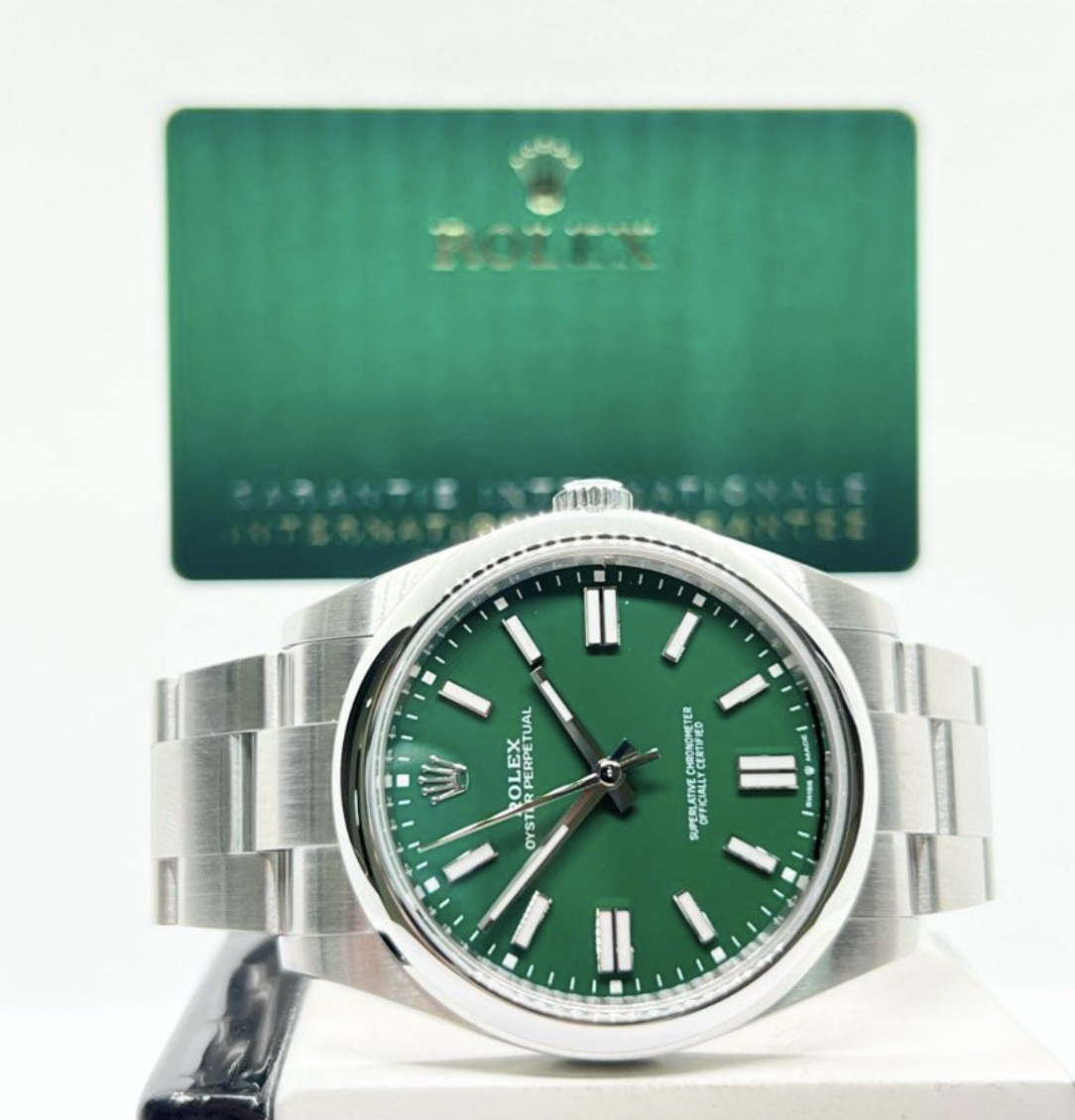 Rolex Oyster Perpetual 41 Green Kadran Steel Bilezik $13,700.00