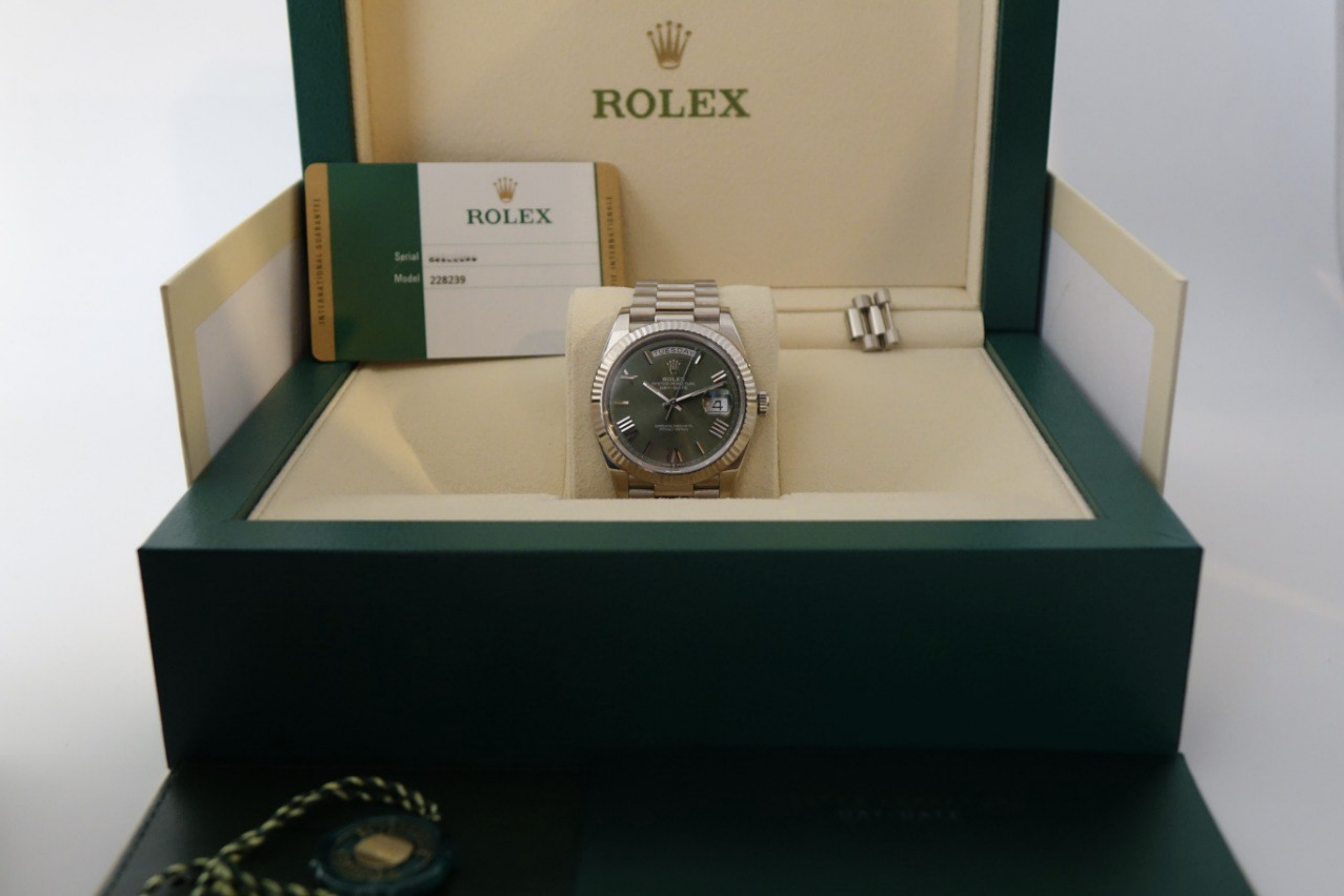 Rolex Day-Date 40 Green Kadran White Gold Bilezik $44,500.00$ - Winder